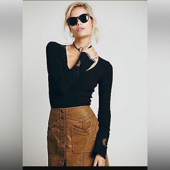 Free People Tops - RARE FREE PEOPLE Lovely Lady Lace Embroidered Cuff Thermal M